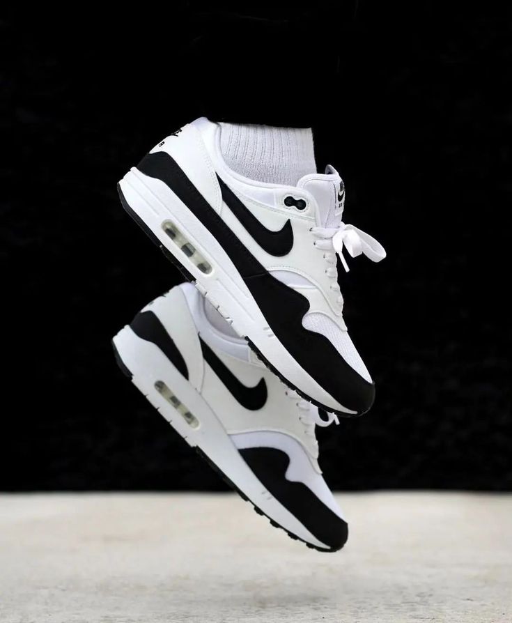 Nike Air Max 1 White Black Neutral Grey