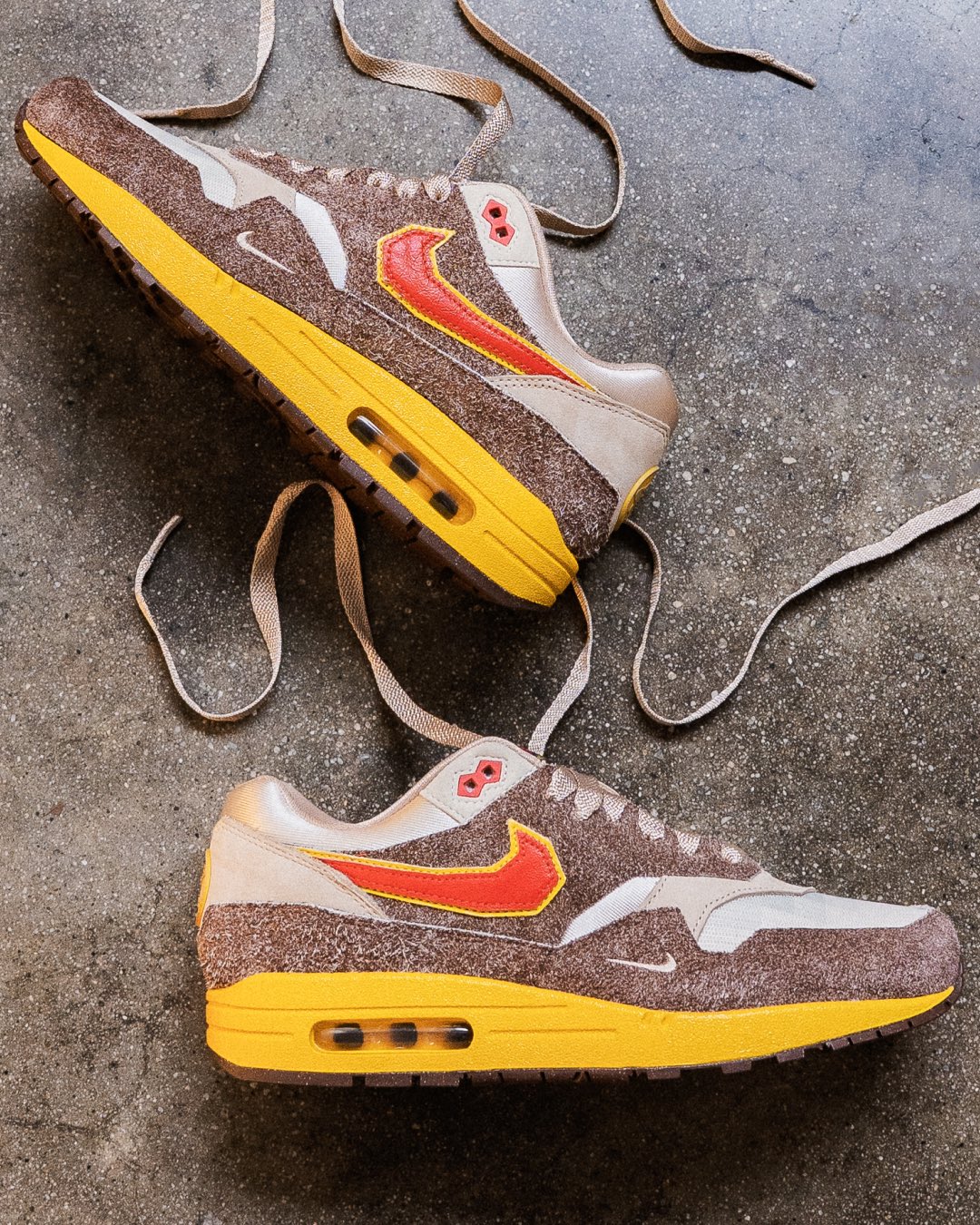 Nike Air Max 1 .Swoosh Low Poly Big Head Origins