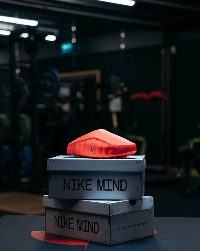 Nike Mind 001 Slide Solar Red