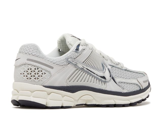 Nike Zoom Vomero 5 Photon Dust Metallic Silver